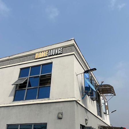 Mirage Lounge Hotel Aja Exterior photo